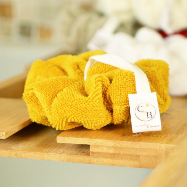 Fleur de douche extra douce en micro éponge OEKO-TEX bambou jaune curcuma