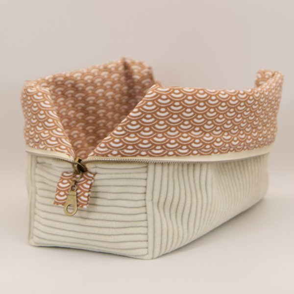 Trousse en velours cotelé écru intérieur Saijo C de B Les cousettes de Bobinette