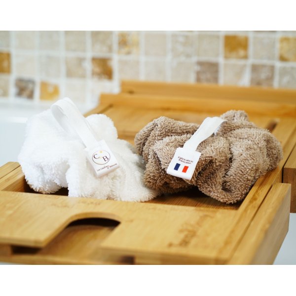 Lot de 2 fleurs de douche micro éponge bambou certifiée OEKO TEX. Blanc Cappuccino