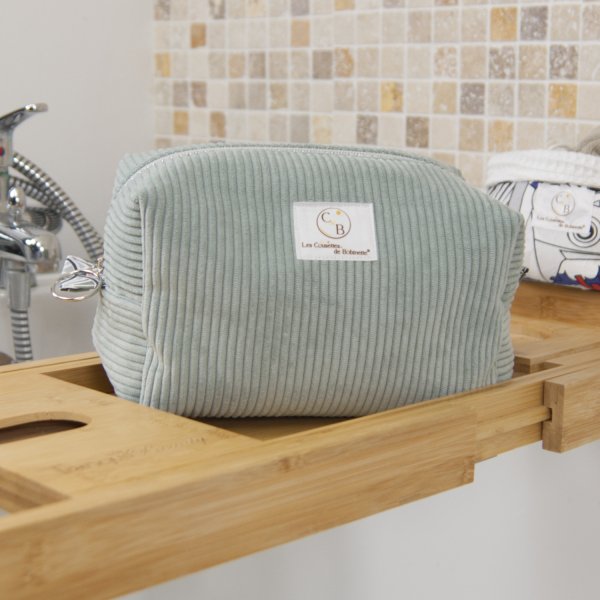 Grande trousse rectangulaire en velours côtelé céladon cousue main – Motif éventails | Les Cousettes de Bobinette