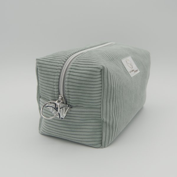 Grande trousse en velours côtelé céladon côtes fines et intérieur coton Éventails