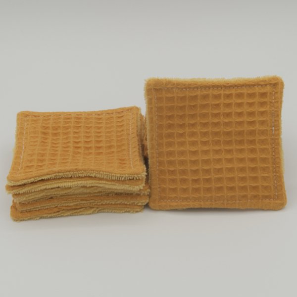 Lingettes démaquillantes lavables double face Jaune curcuma – Éponge bambou & nid d’abeille