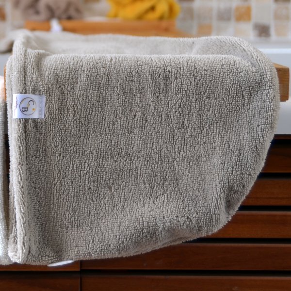 Lot de 2 serviettes cheveux micro éponge bambou Ecru Cappuccino