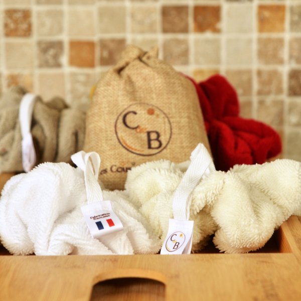 Lot de 2 Fleurs de douche extra douce en micro éponge bambou certifiée OEKO-TEX. Blanc Écru