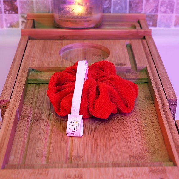 Fleur de douche rouge