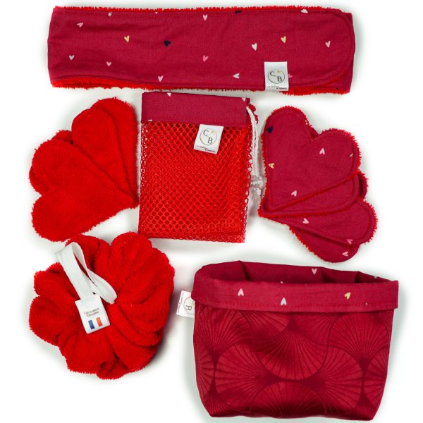 Ensemble Panier, lingettes, bandeau make-up, filet de lavage et fleur de douche Rouge Coeurs
