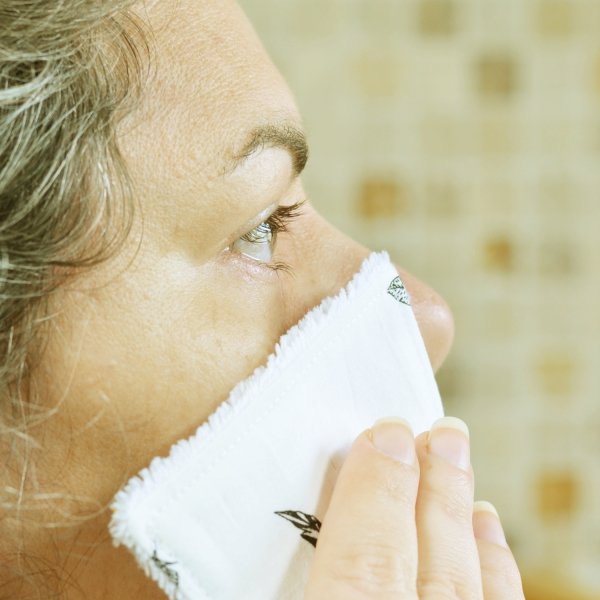 Ensemble de 7 lingettes démaquillantes, bandeau make-up et filet de lavage