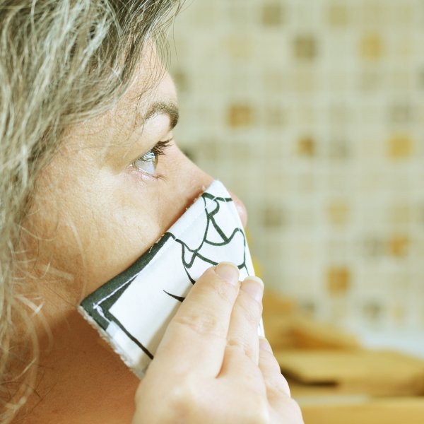 Ensemble de 7 lingettes démaquillantes, bandeau make-up et filet de lavage
