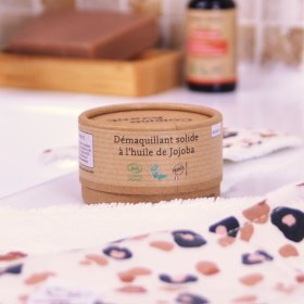 Démaquillant solide Comme Avant à l'huile de Jojoba chez Les cousettes de Bobinette