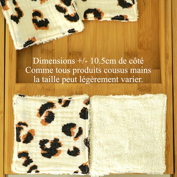 Lingettes démaquillantes lavables en gaze de coton et micro-éponge bambou OEKO-TEX écru léopard. +/-10.5cm de côté.
