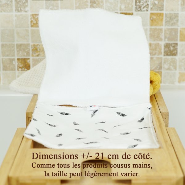 Lot de 2 serviettes visage en coton et micro-éponge bambou OEKO-TEX Blanc Plumes. +/- 21 cm de côté.